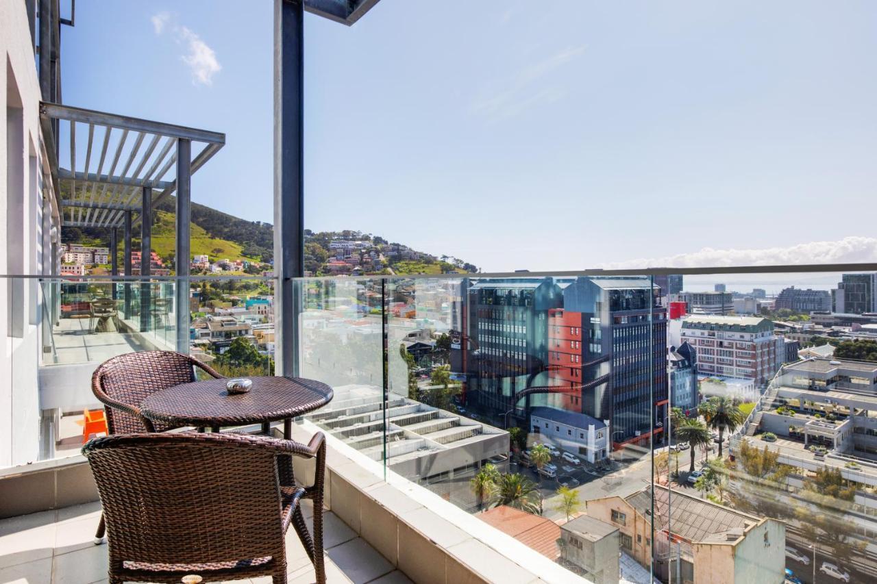 Backup-Powered Trendy City Sanctuary เคปทาวน์ ภายนอก รูปภาพ